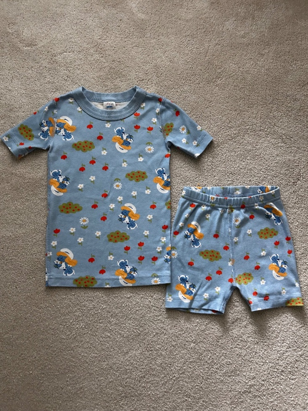 Hanna Andersson Smurfette pajamas size 5 or 110